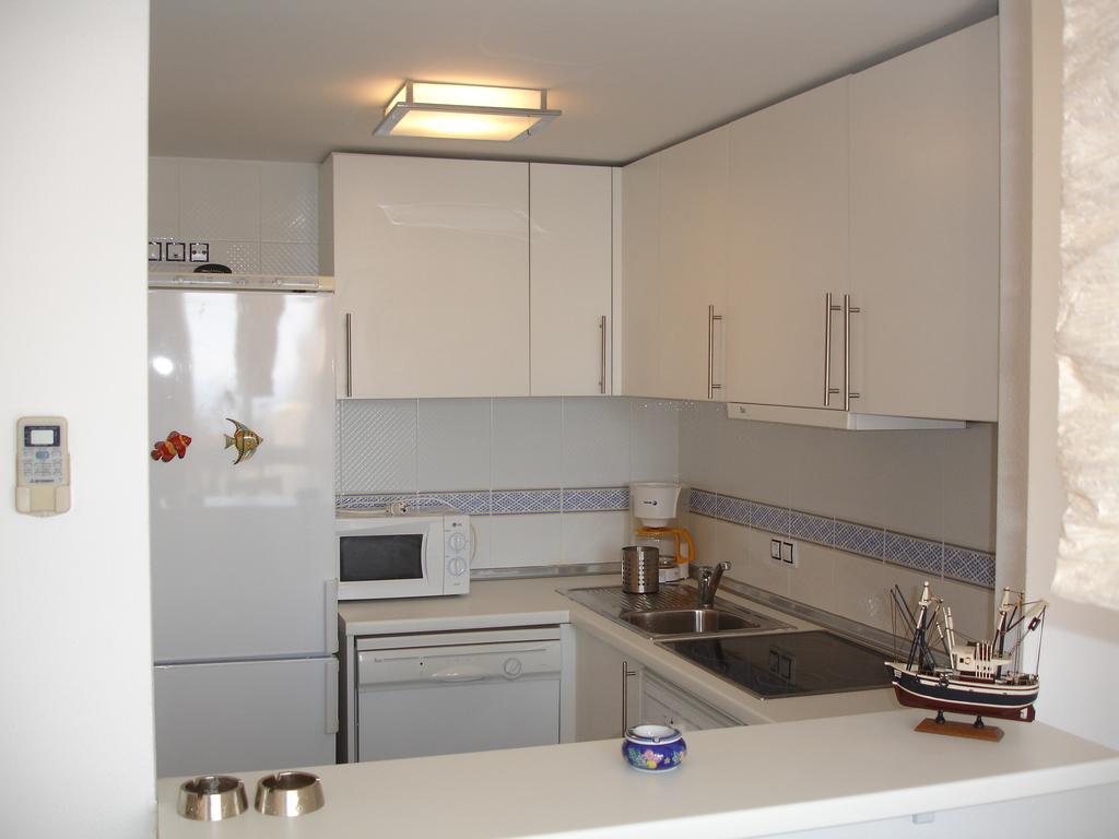 Villamarina Apartments - Zand Properties Benidorm Quarto foto